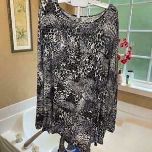 Shark bite tunic leopard print